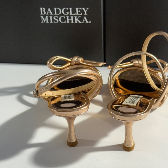 Badgley Mischka Loyalty Ankle Strap Knotted Heel Sandals Size 6 NEW - Picture 11 of 13